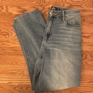 Hollister Ultra High Rise Dad Jeans